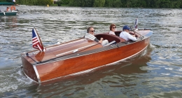 CHRIS CRAFT DELUXE RUNABOUT